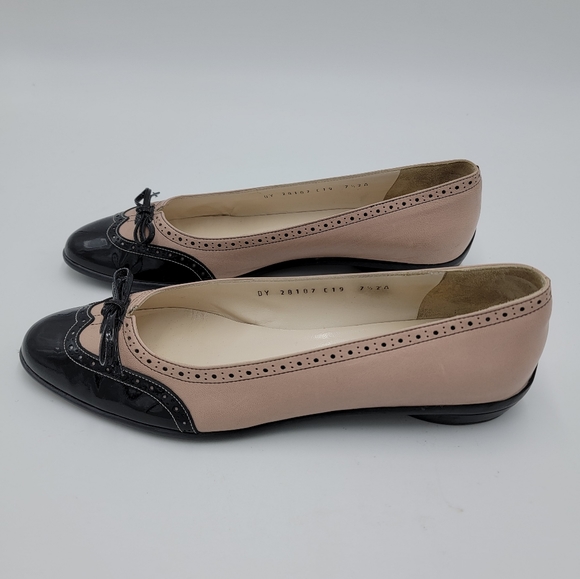 Salvatore Ferragamo Boutique Ballet Flat - Picture 4 of 13